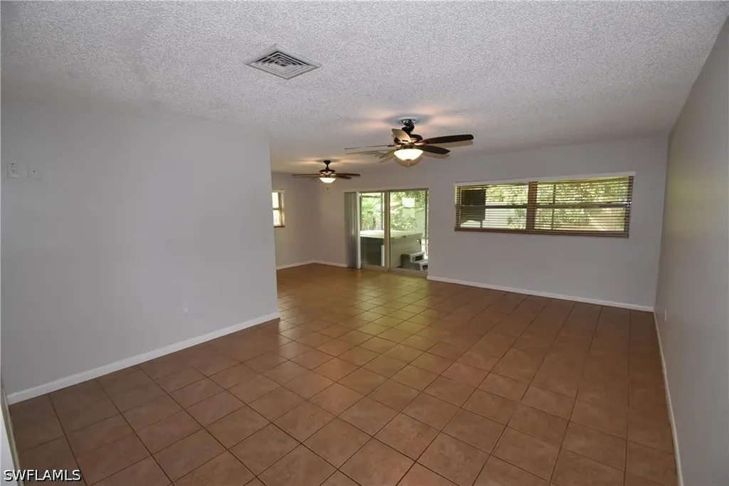 712 102nd Avenue N Naples FL 34108