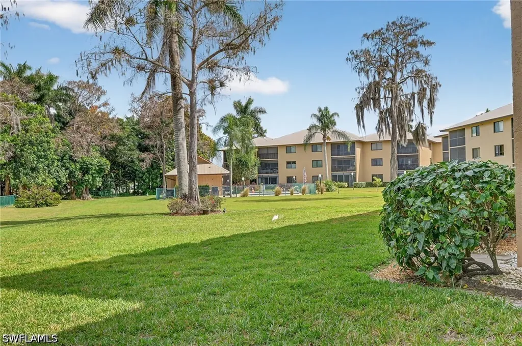75 Saint Andrews Boulevard Naples FL 34113