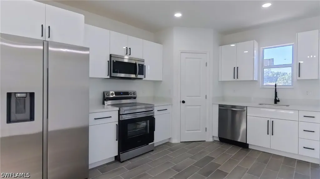 2173 Mitchell Court Fort Myers FL 33916