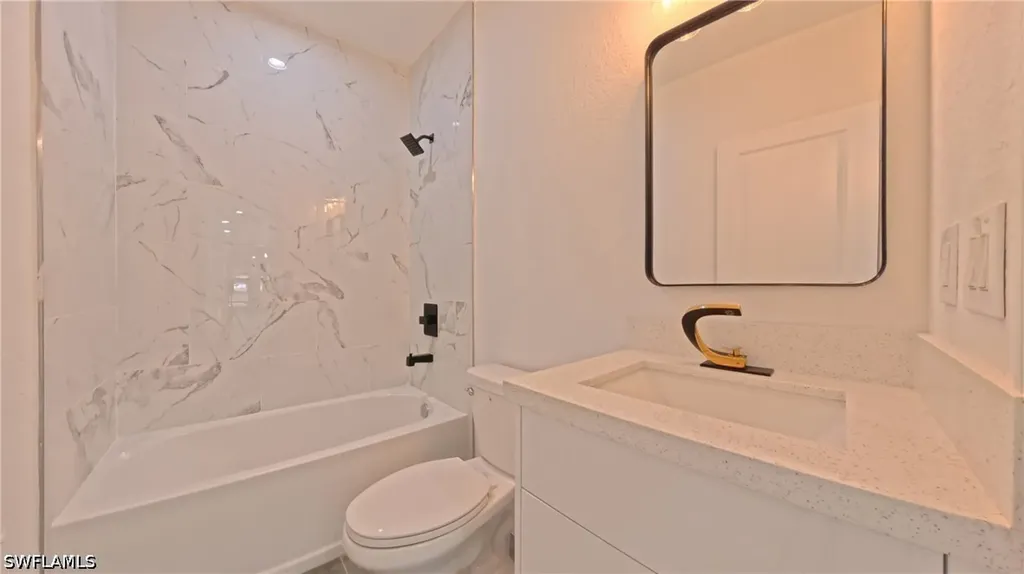 2173 Mitchell Court Fort Myers FL 33916