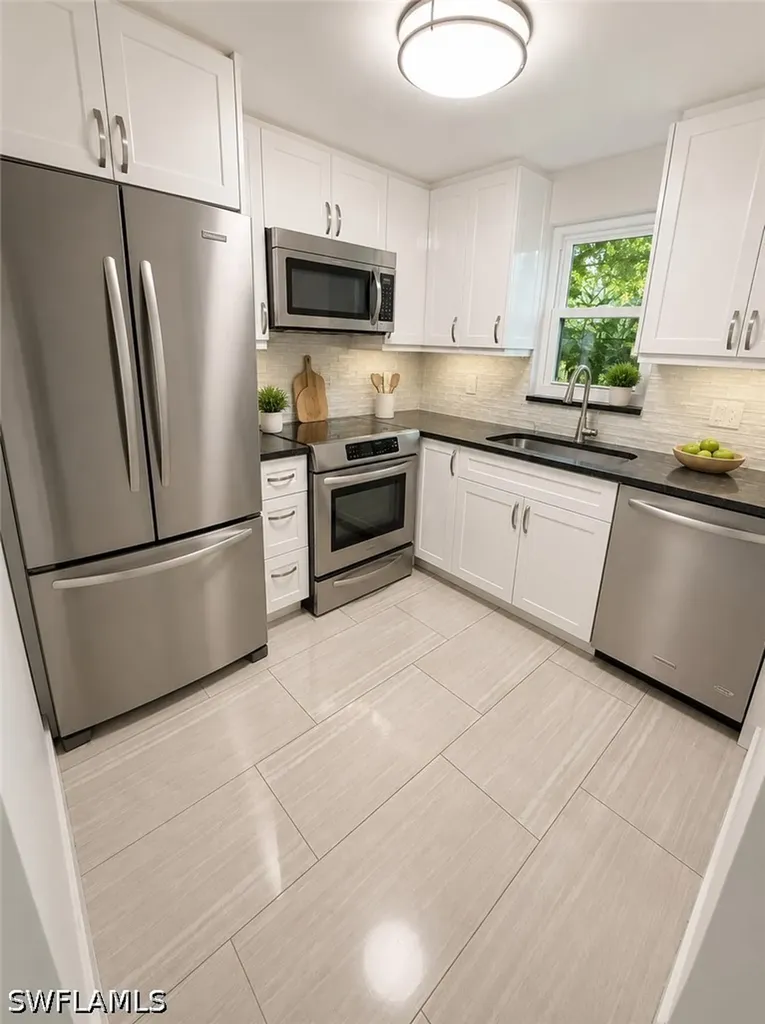 1440 Green Valley Circle Naples FL 34104