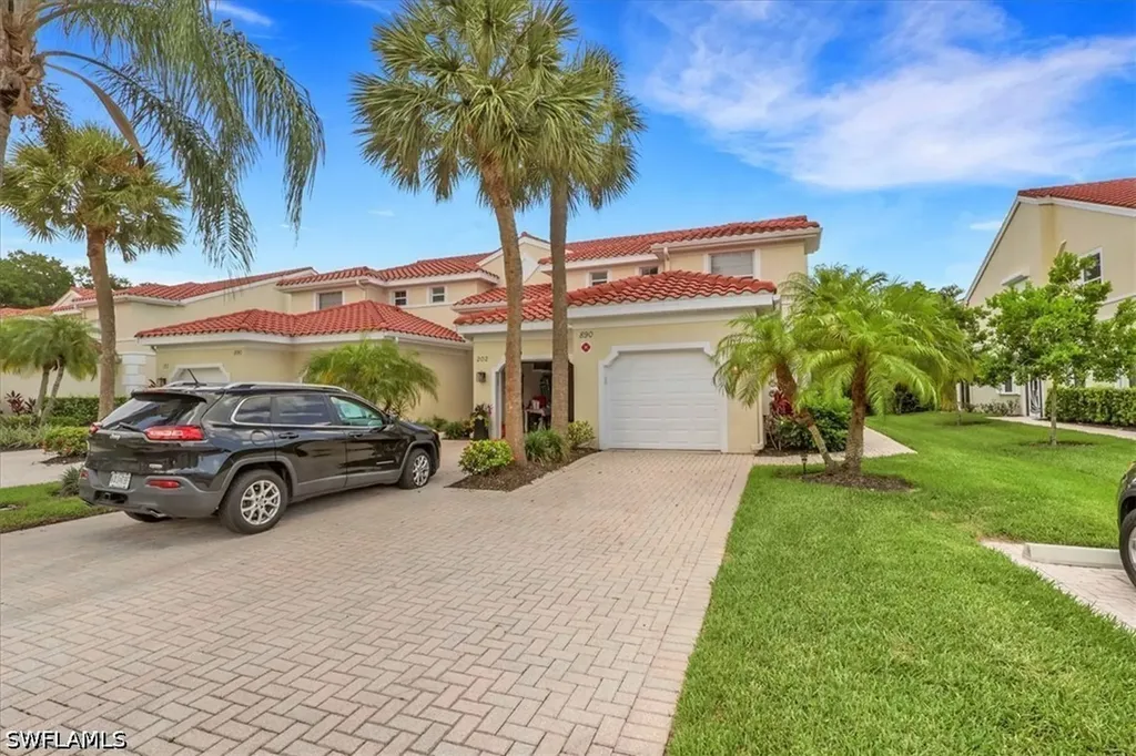 890 Eastham Way Naples FL 34104