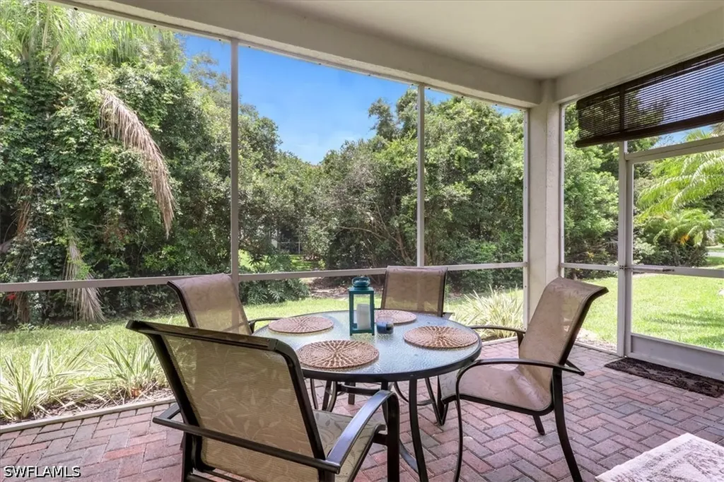 890 Eastham Way Naples FL 34104