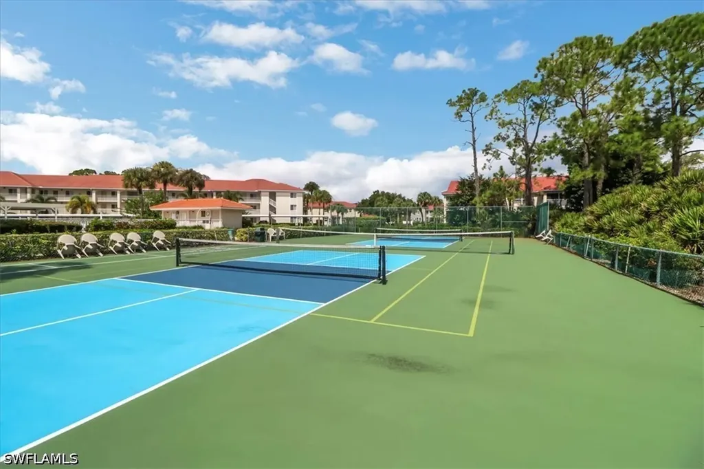 890 Eastham Way Naples FL 34104