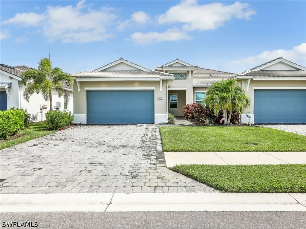 9225 Cayman Drive Naples FL 34114