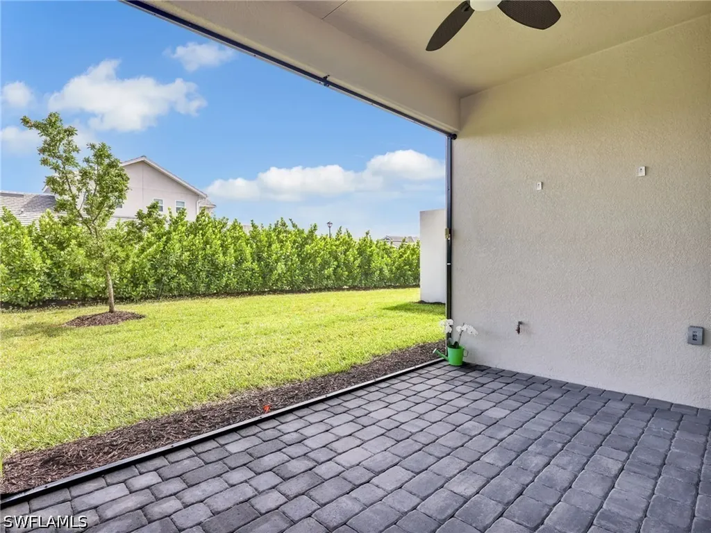 9225 Cayman Drive Naples FL 34114