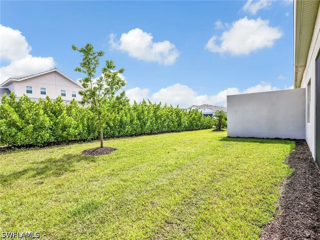 9225 Cayman Drive Naples FL 34114