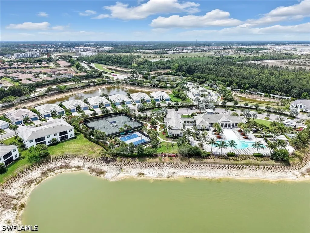9225 Cayman Drive Naples FL 34114