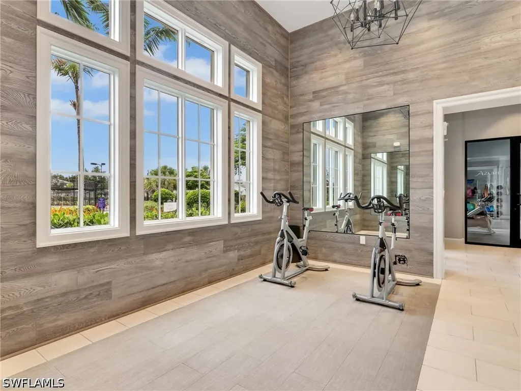 9225 Cayman Drive Naples FL 34114