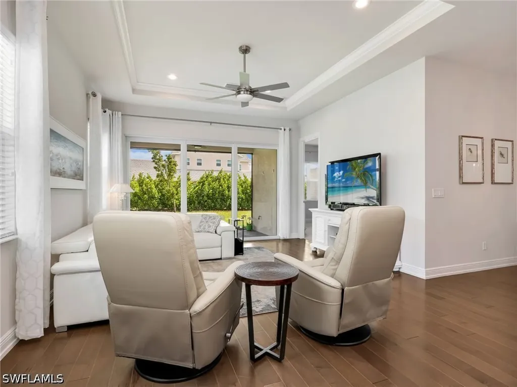 9225 Cayman Drive Naples FL 34114