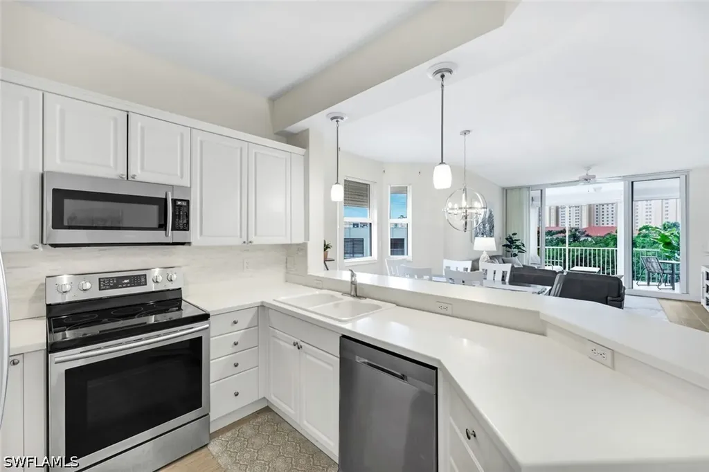 400 Flagship Drive Naples FL 34108