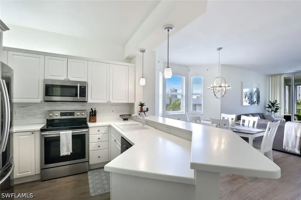 400 Flagship Drive Naples FL 34108