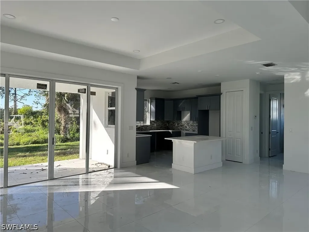 718 Chattman Street E Lehigh Acres FL 33974
