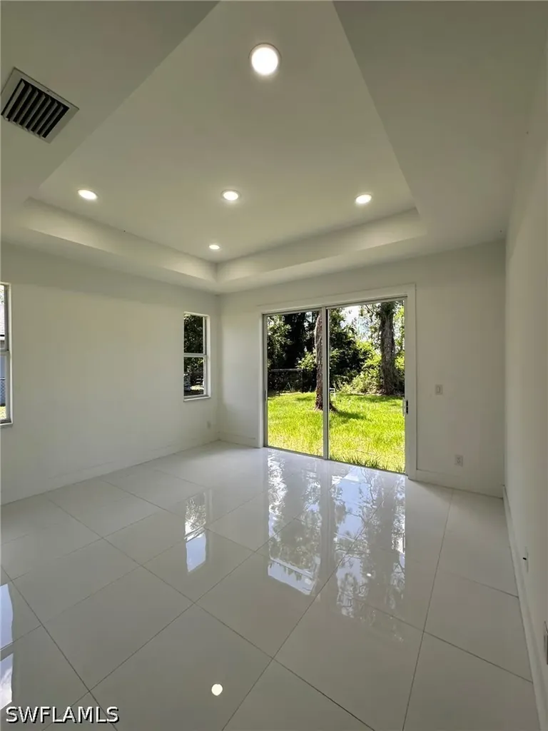 718 Chattman Street E Lehigh Acres FL 33974