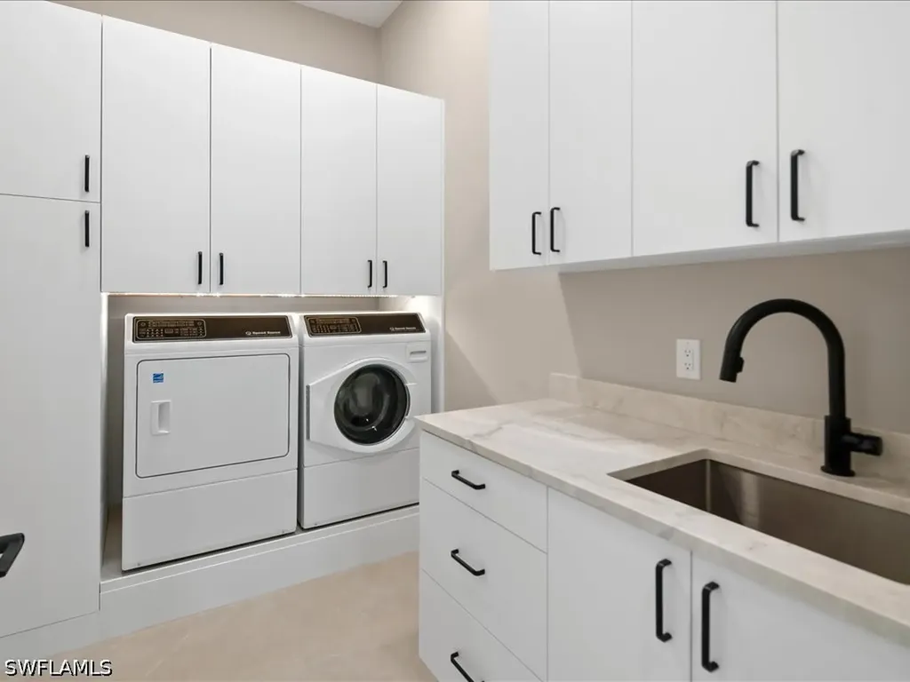 10702 6th Street Naples FL 34108