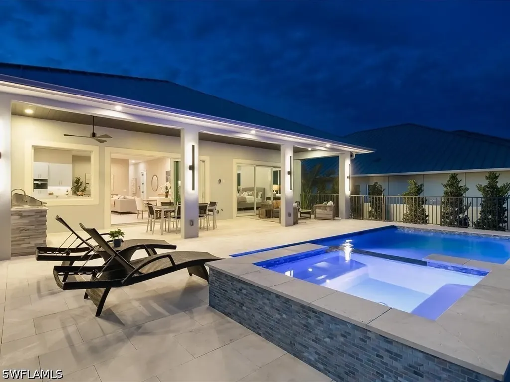 10702 6th Street Naples FL 34108