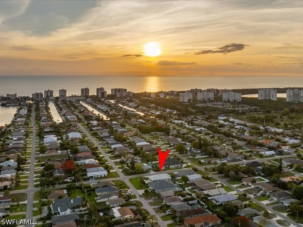 10702 6th Street Naples FL 34108