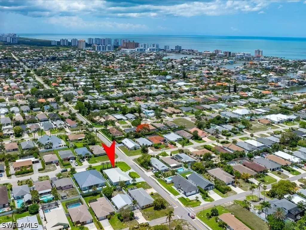 10702 6th Street Naples FL 34108