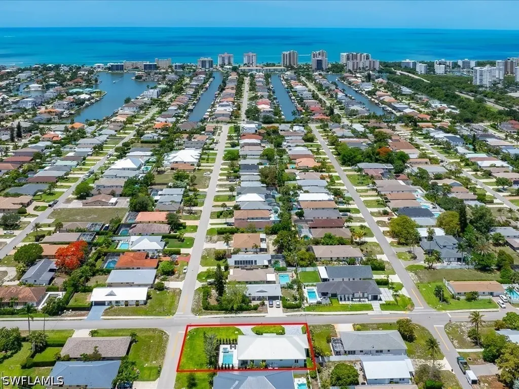 10702 6th Street Naples FL 34108