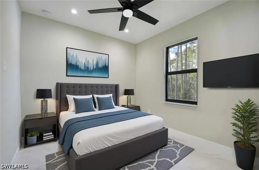 219 33rd Avenue NW Naples FL 34120