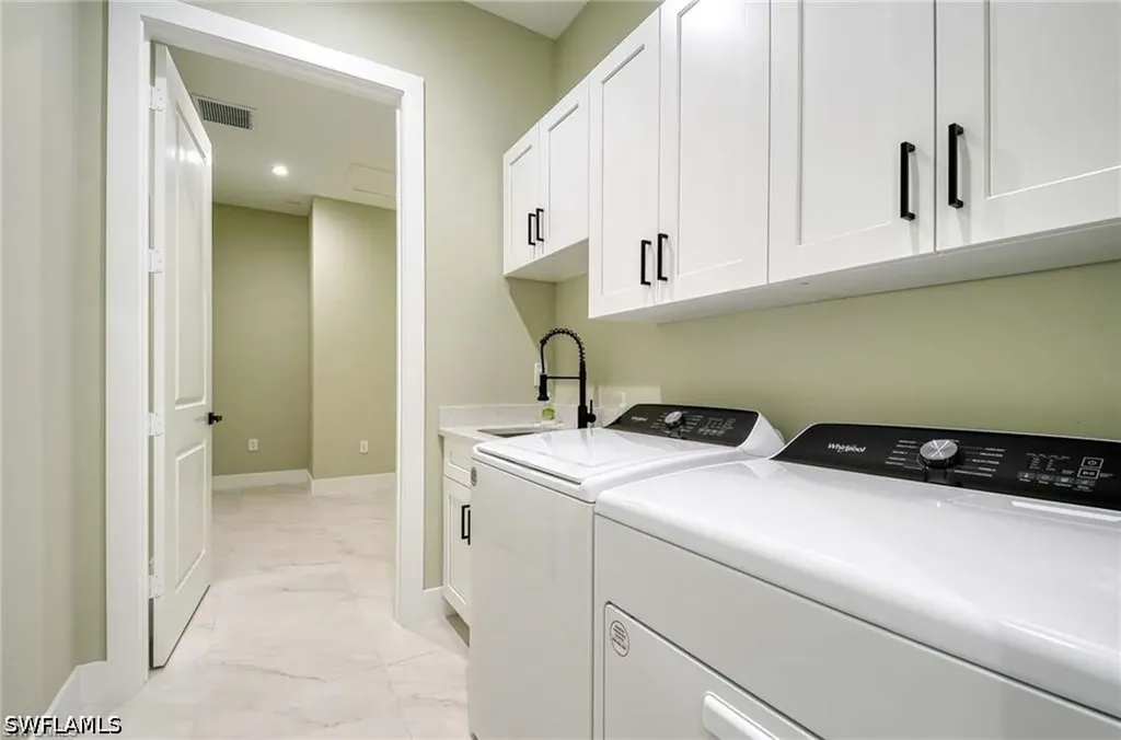 219 33rd Avenue NW Naples FL 34120