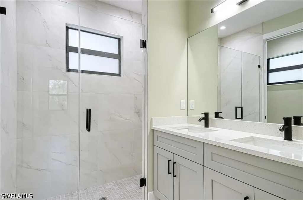 219 33rd Avenue NW Naples FL 34120