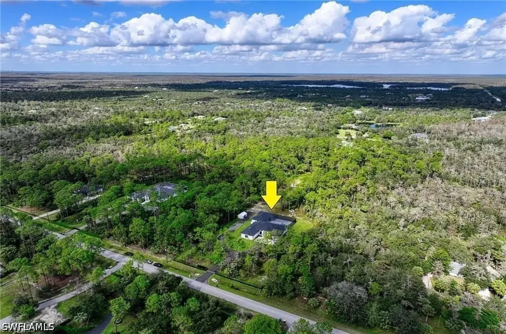 219 33rd Avenue NW Naples FL 34120