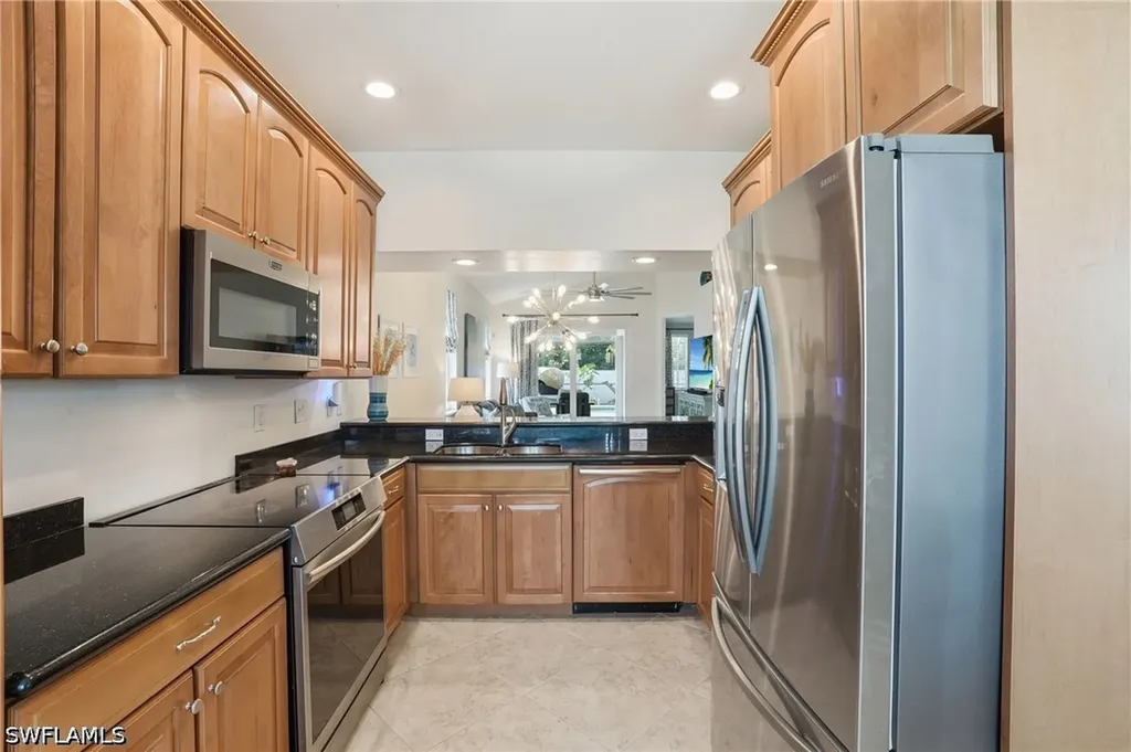 736 110th Avenue N Naples FL 34108
