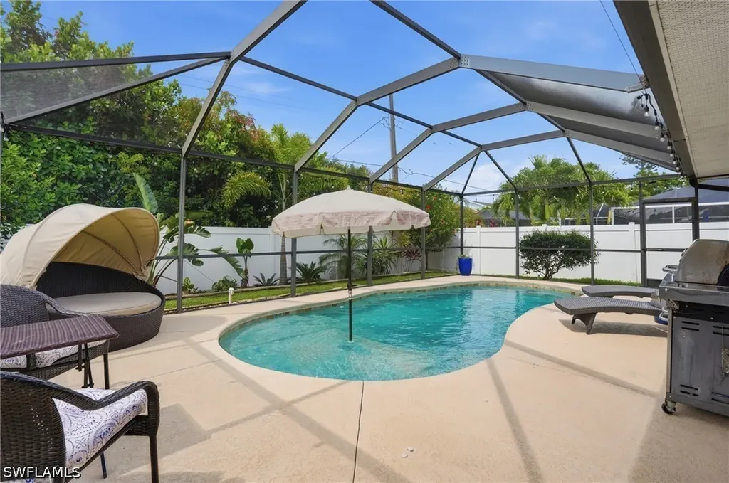 736 110th Avenue N Naples FL 34108