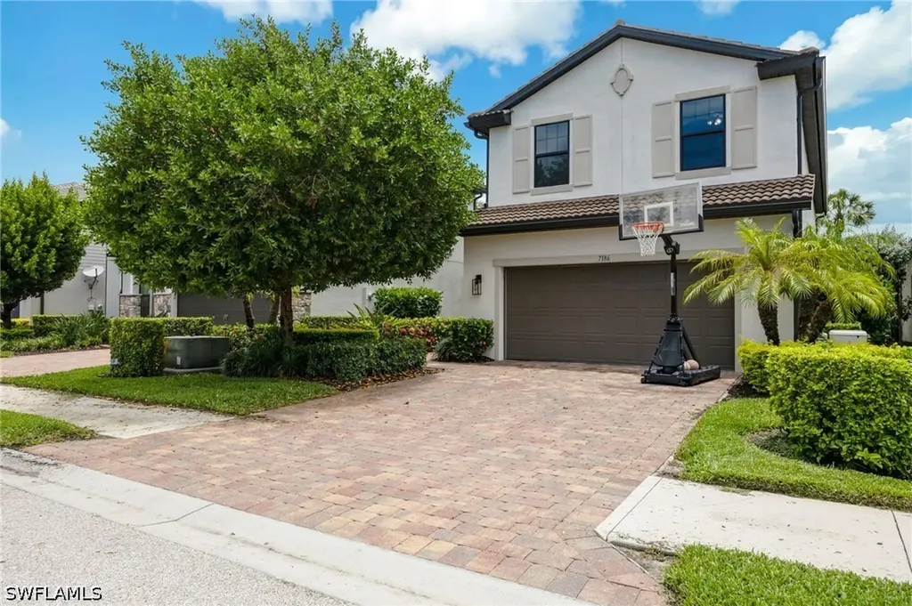 7186 Wilton Drive Naples FL 34109