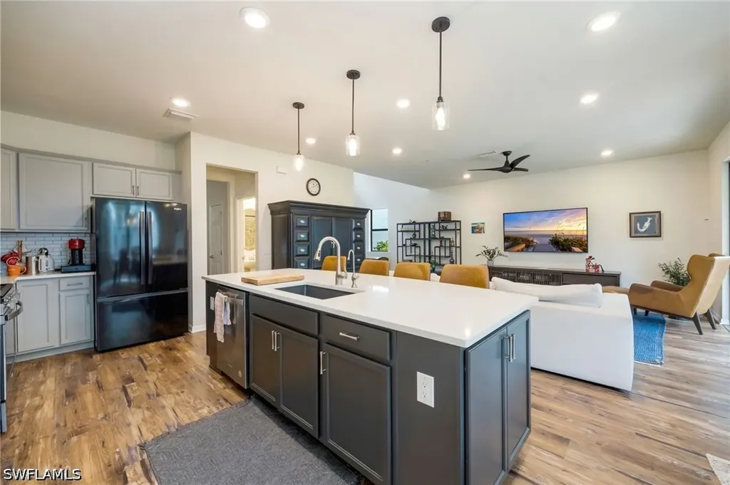 7186 Wilton Drive Naples FL 34109