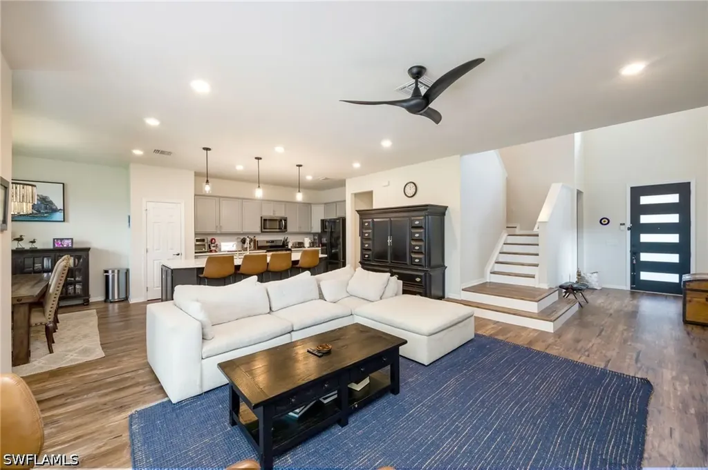 7186 Wilton Drive Naples FL 34109