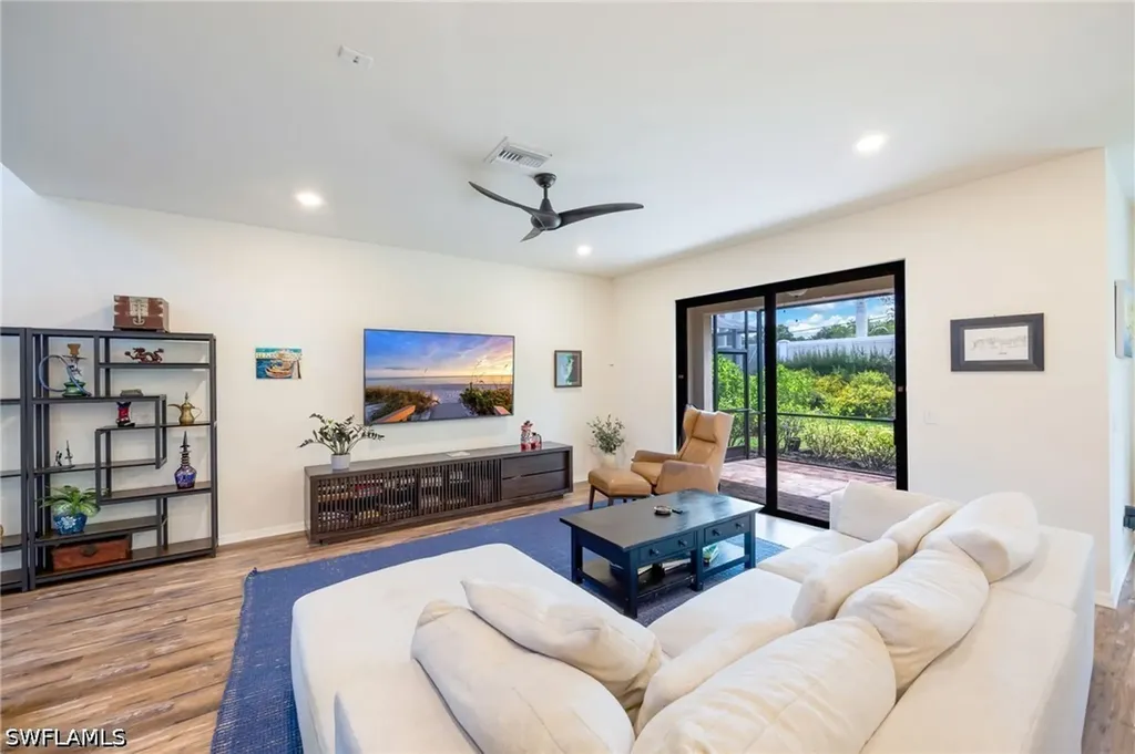 7186 Wilton Drive Naples FL 34109