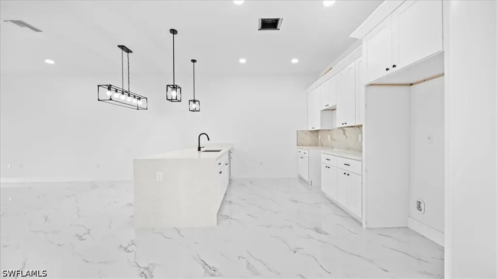1318 NE 16th Terrace Cape Coral FL 33909
