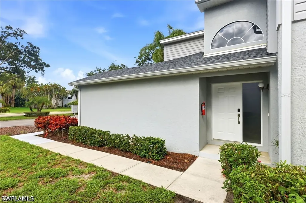 2841 Citrus Lake Drive Naples FL 34109