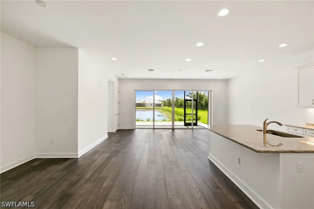 2924 Bloomfield Way Naples FL 34112