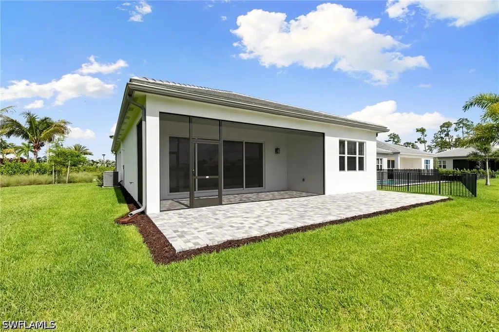2924 Bloomfield Way Naples FL 34112