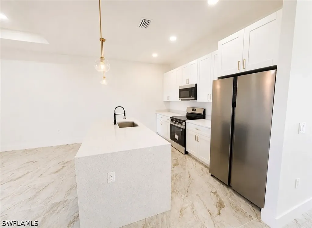 4618 25th Street SW Lehigh Acres FL 33973