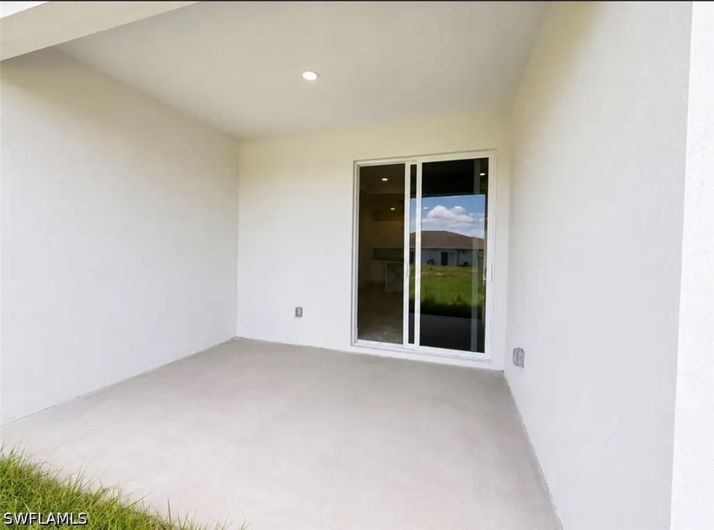 4618 25th Street SW Lehigh Acres FL 33973