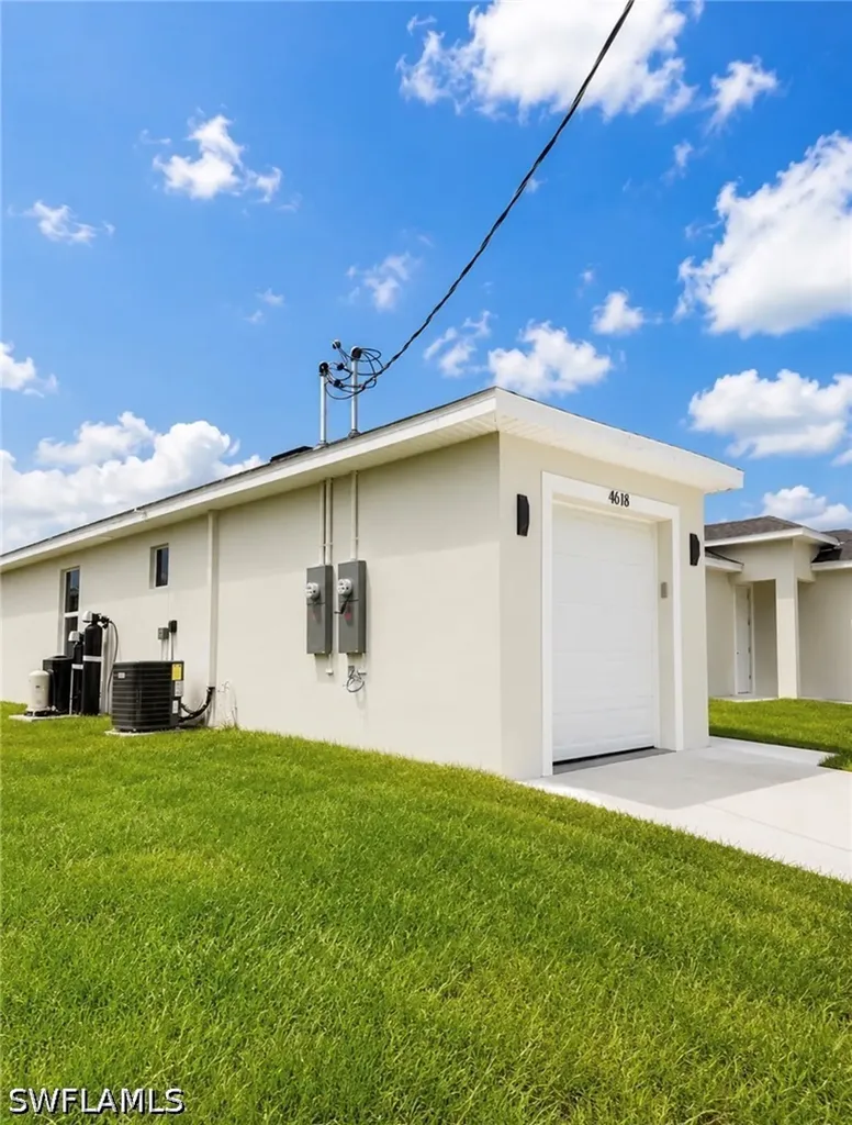 4618 25th Street SW Lehigh Acres FL 33973