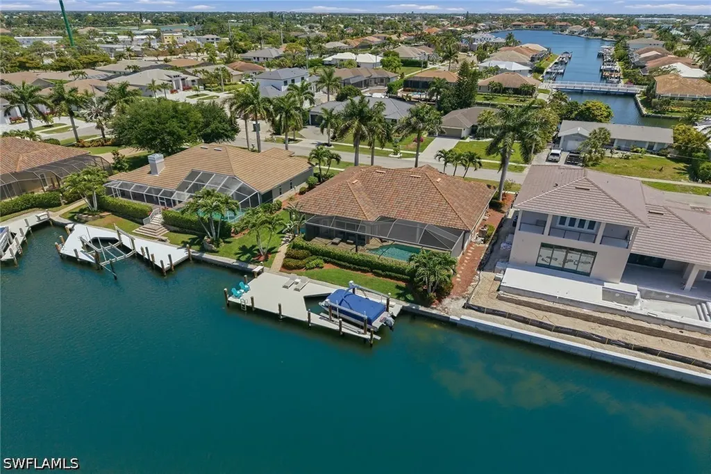 1036 Admiralty Court Marco Island FL 34145