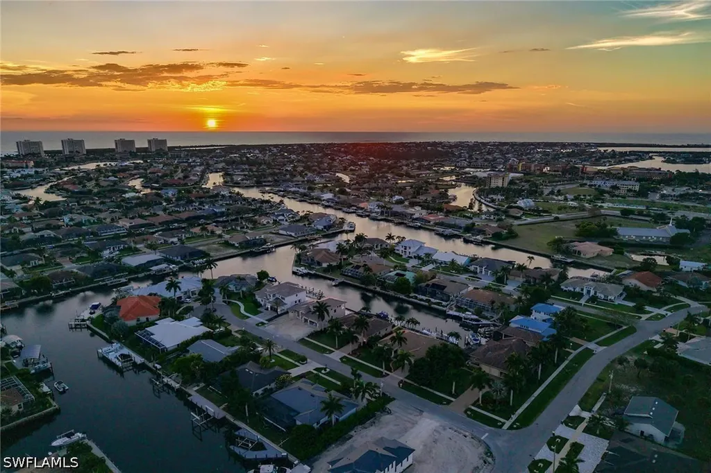 1036 Admiralty Court Marco Island FL 34145