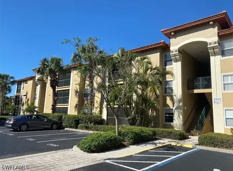 8940 Colonnades Court E Bonita Springs FL 34135