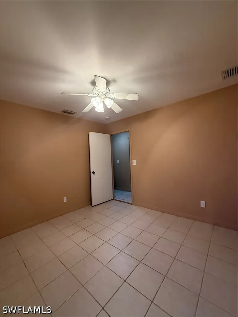 1006 NE 2nd Avenue Cape Coral FL 33909