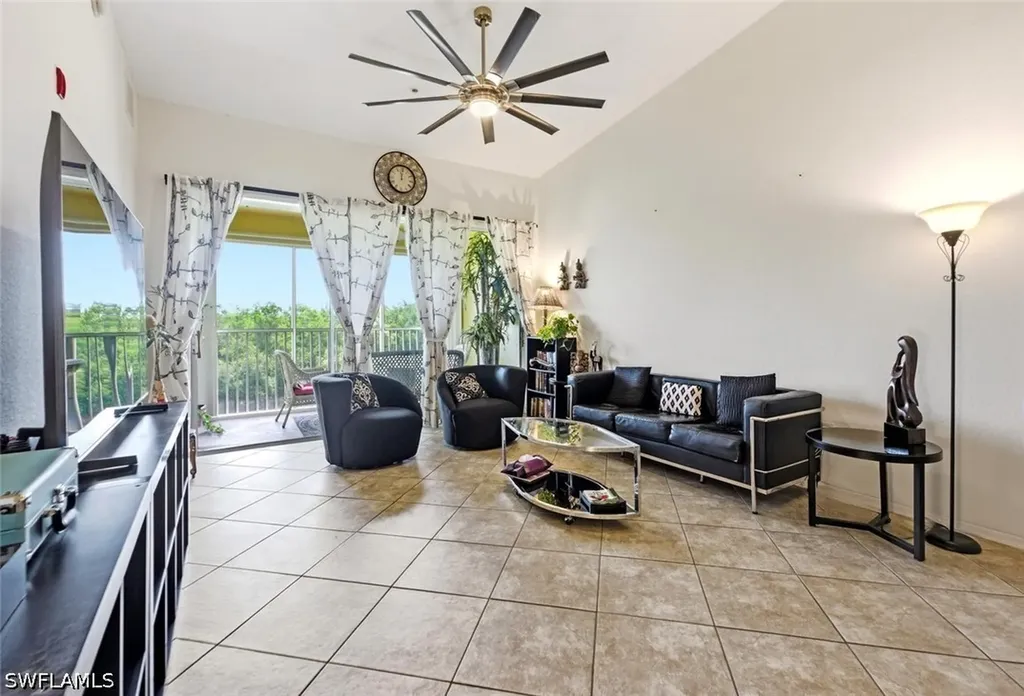 Naples FL, 6828 Sterling Greens Place, Unit 4405
