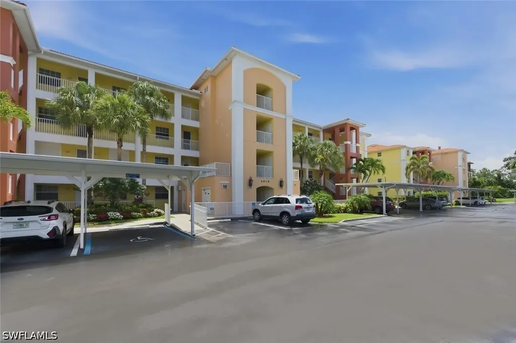 6828 Sterling Greens Place Naples FL 34104