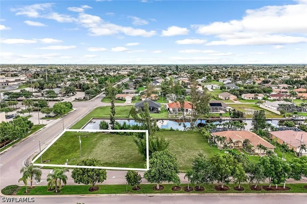 119 Aviation Parkway Cape Coral FL 33904