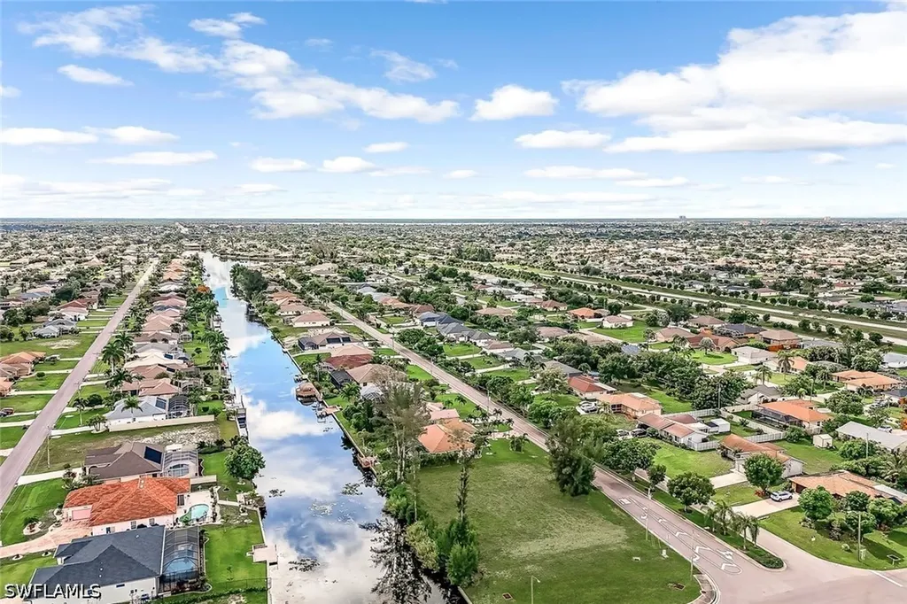119 Aviation Parkway Cape Coral FL 33904