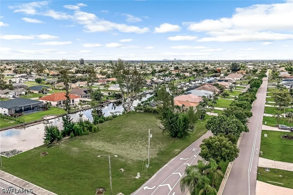 119 Aviation Parkway Cape Coral FL 33904