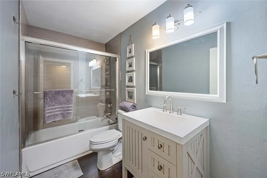 856 104th Avenue N Naples FL 34108